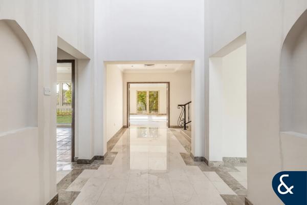 Available Now | Corner Plot | 4 Bedrooms